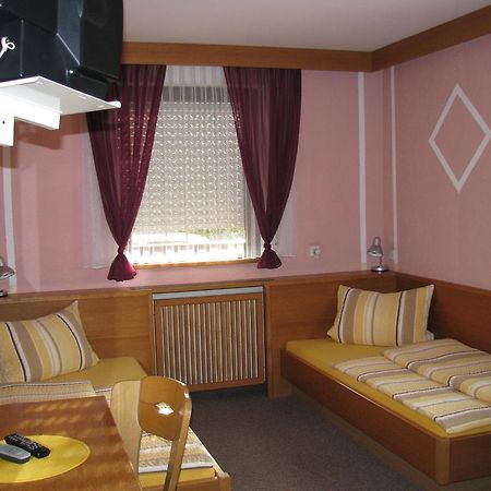 Hotel Erzhausener Hof Bagian luar foto