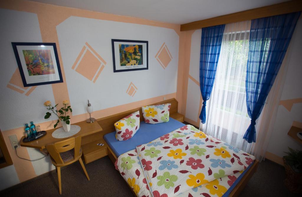 Hotel Erzhausener Hof Ruang foto