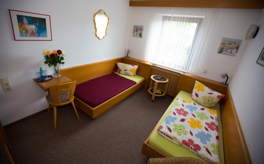 Hotel Erzhausener Hof Ruang foto